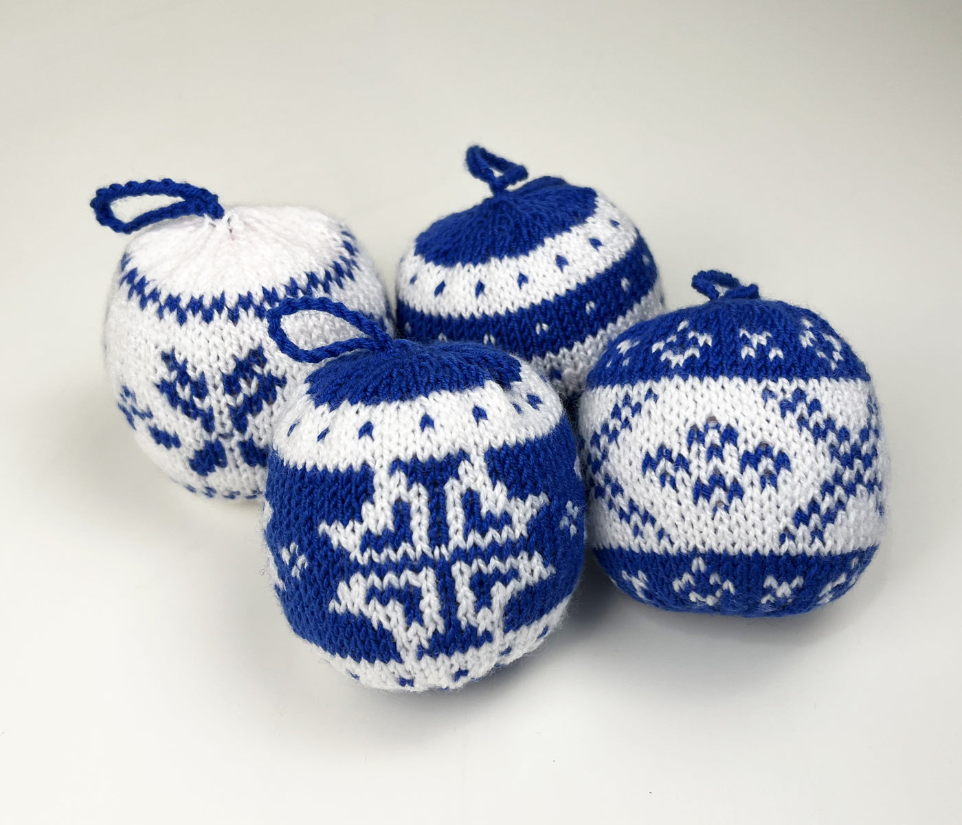 Scandi Baubles | Knitting Kit